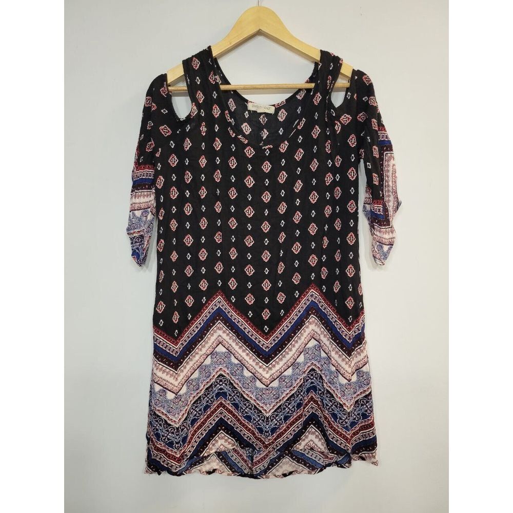 Living Doll Women's Cutout Tunic Size Plus 0X Geometric‎ 3/4th Sleeve